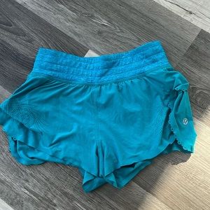 Lululemon Weightless Split Shorts Rare Peacock Feather Laser Cut W7700S Athletic